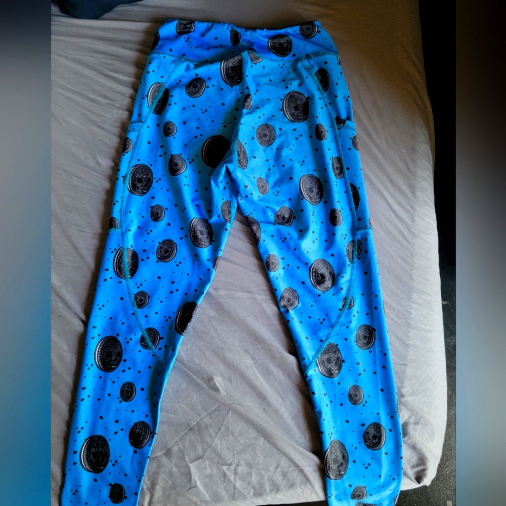 Feed Me Fight Me Double Stuffed Endurance Leggings Medium